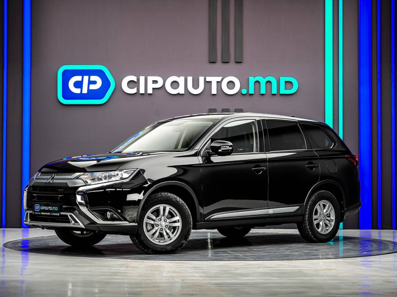 Mitsubishi Outlander 2021, Benzină, 59 000 km - foto 1