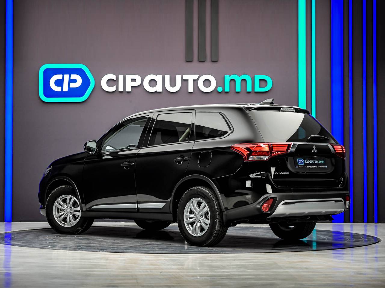 Mitsubishi Outlander 2021, Benzină, 59 000 km - foto 2