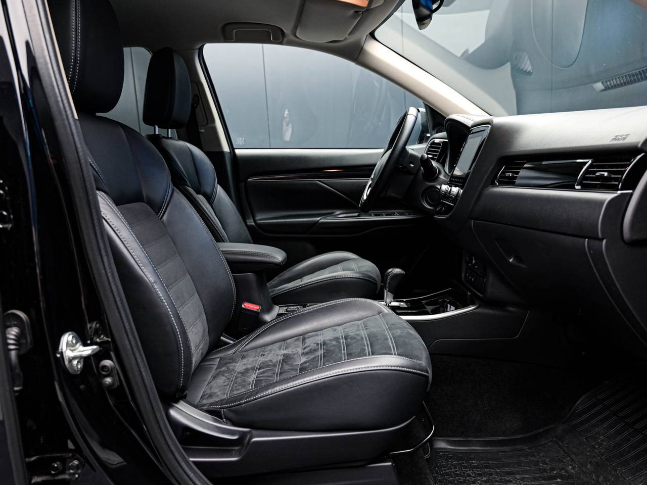 Mitsubishi Outlander 2021, Benzină, 59 000 km - foto 6