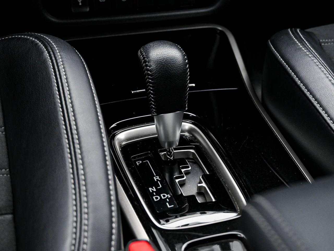 Mitsubishi Outlander 2021, Benzină, 59 000 km - foto 11