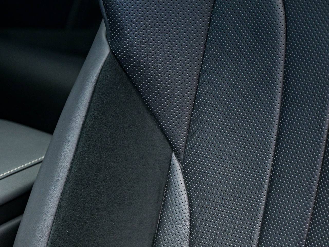 Lexus RX 2024, Гибрид, 25 000 км – фото 61