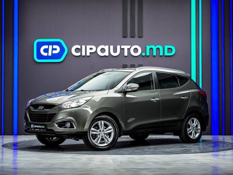 Hyundai Tucson 2010, Benzină, 265 000 km - foto 1
