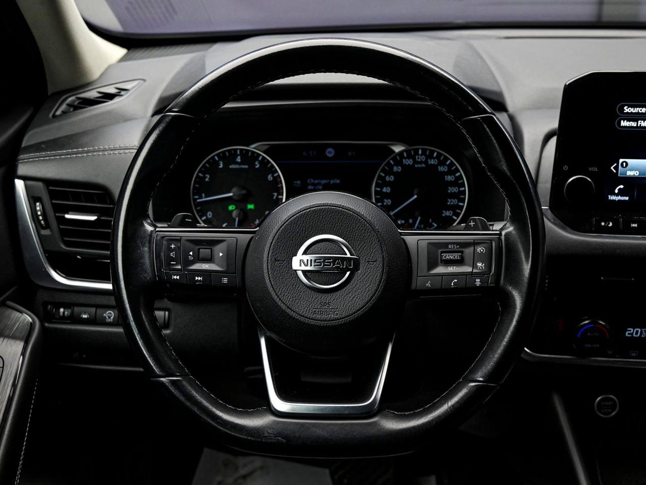 Nissan Qashqai 2022, Benzină, 109 000 km - foto 9