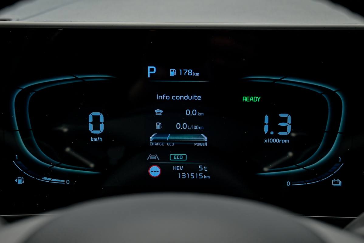 Kia Sportage 2023, Plug-in Hybrid, 131 000 km - foto 8