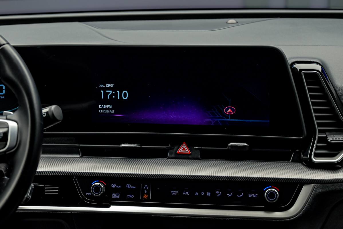 Kia Sportage 2023, Plug-in Hybrid, 131 000 km - foto 10