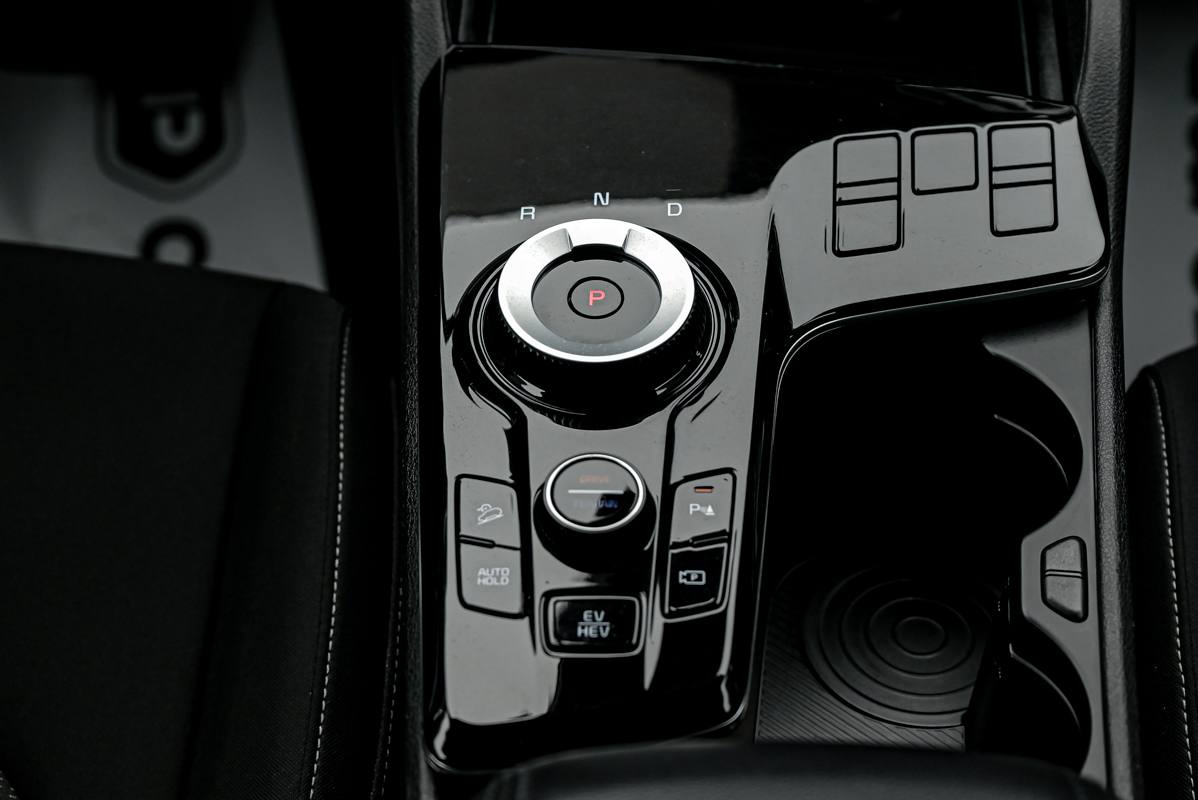 Kia Sportage 2023, Plug-in Hybrid, 131 000 km - foto 11