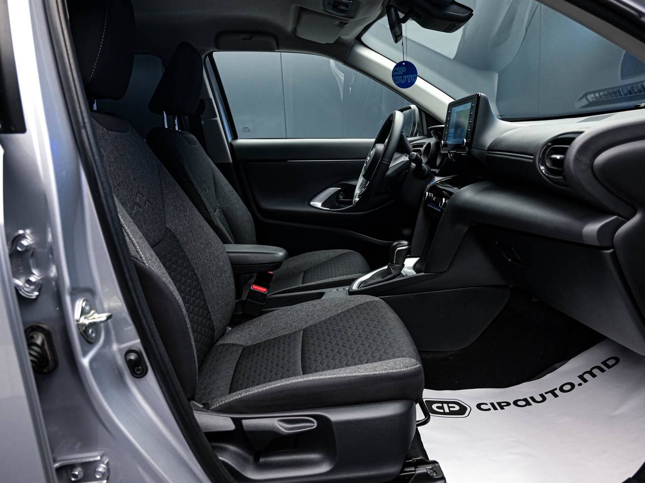 Toyota Yaris CROSS 2023, Hibrid, 27 000 km – foto 6