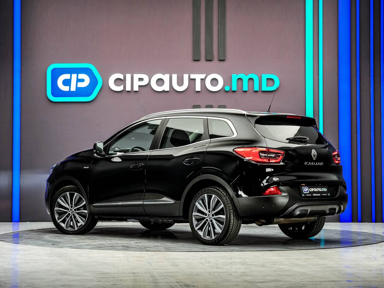 Renault KADJAR 2016, Benzină, 123 000 km - foto 2