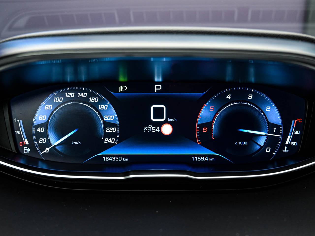 Peugeot 3008 2019, Diesel, 164 000 km - foto 8