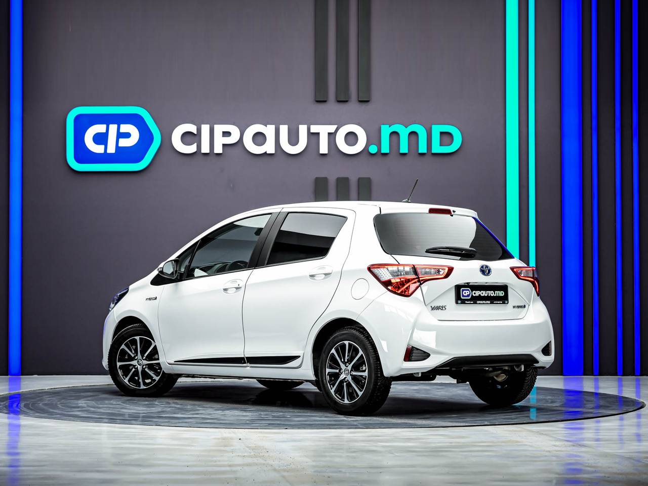 Toyota Yaris 2018, Hibrid, 97 000 km – foto 2