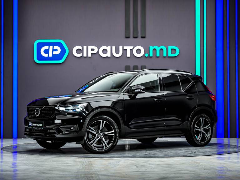 Volvo XC40 2021, Plug-in Hybrid, 123 000 km – foto 1
