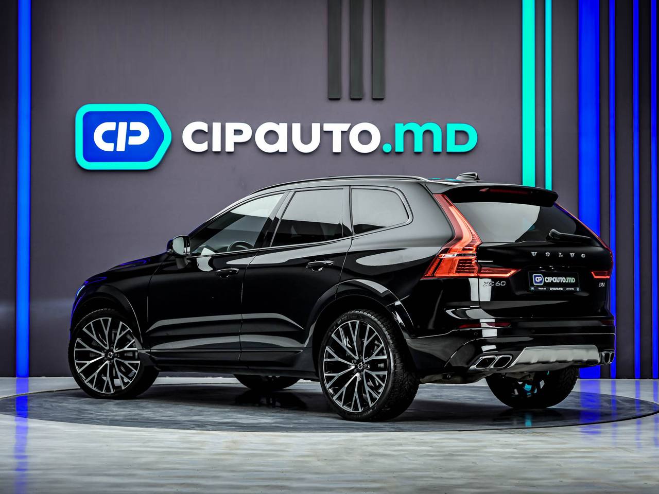 Volvo XC60 2021, Diesel, 168 000 km – foto 2
