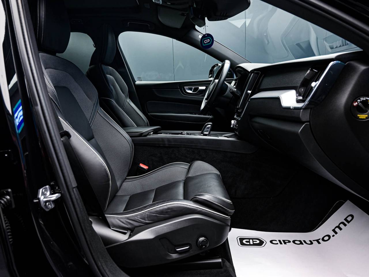 Volvo XC60 2021, Diesel, 168 000 km – foto 6