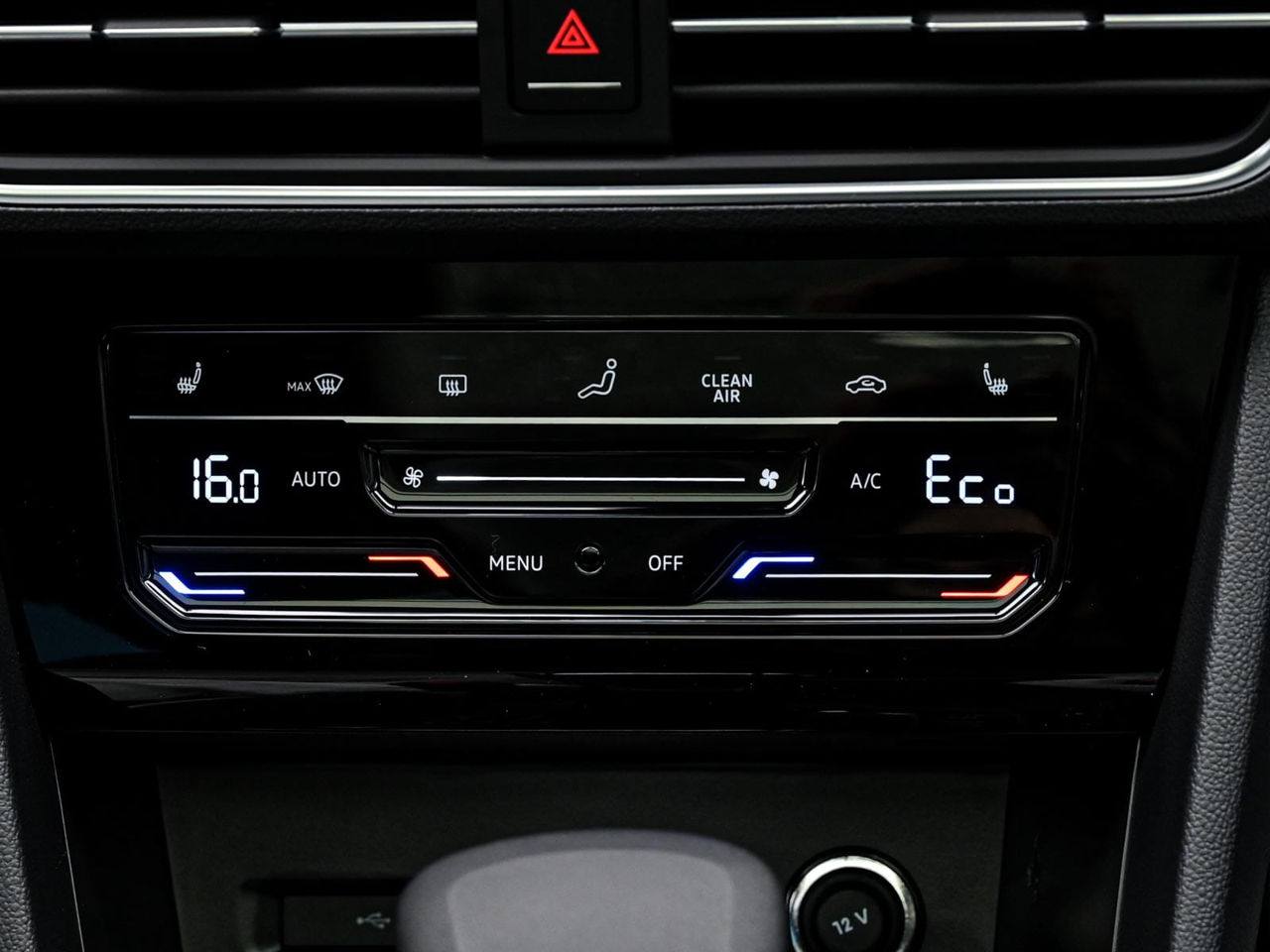 Volkswagen Tiguan 2024, Plug-in Hybrid, 900 km - foto 11