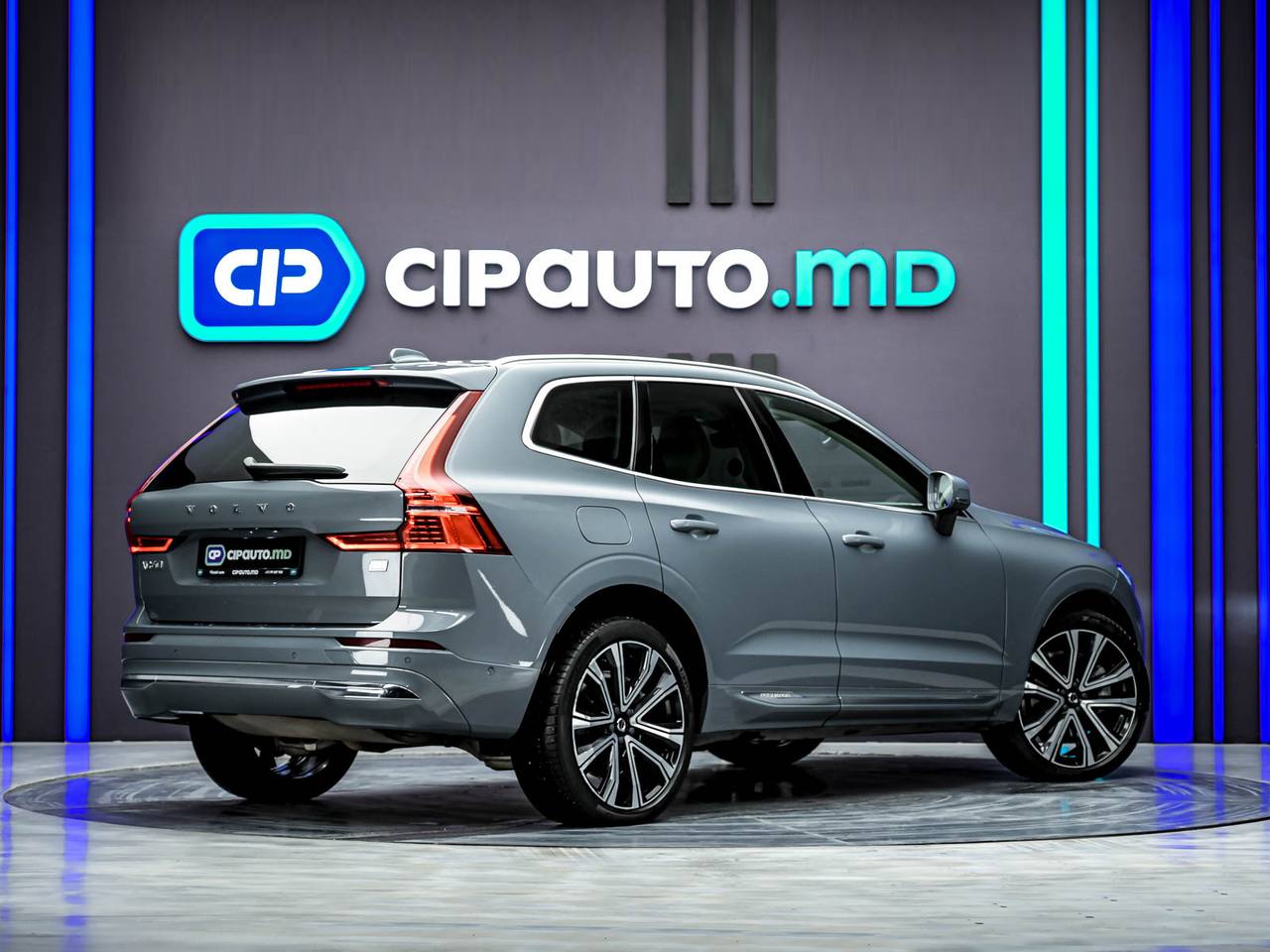 Volvo XC60 2021, Plug-in Hybrid, 106 000 km – foto 3