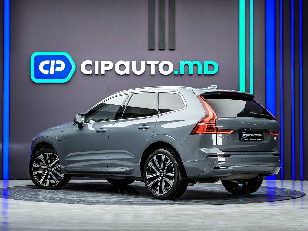 Volvo XC60 2021, Plug-in Hybrid, 106 000 km – foto 2