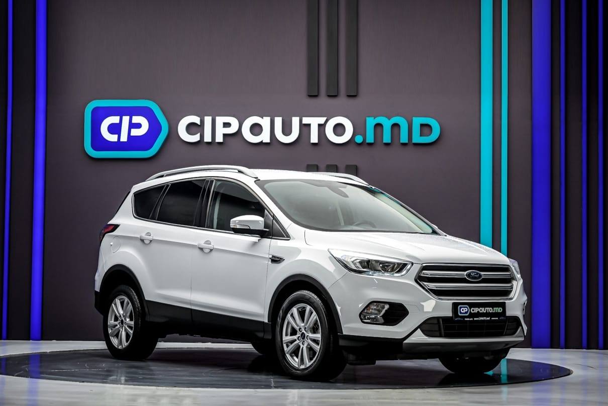 Ford Kuga 2017, Diesel, 170 000 km - foto 4