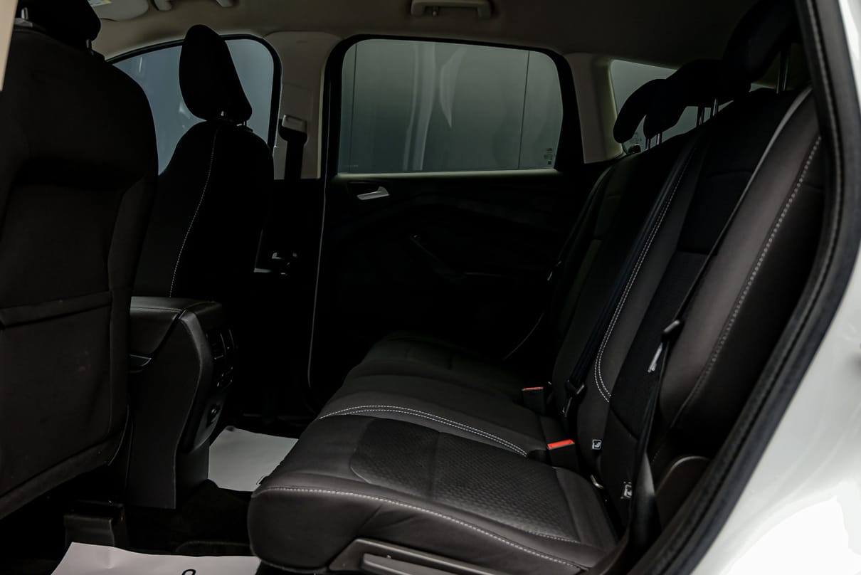 Ford Kuga 2017, Diesel, 170 000 km - foto 7