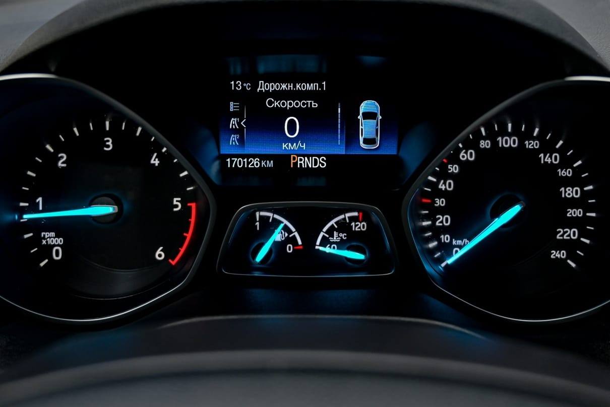 Ford Kuga 2017, Diesel, 170 000 km - foto 8
