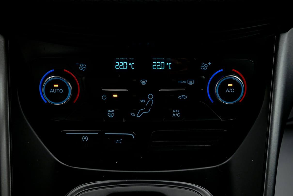 Ford Kuga 2017, Diesel, 170 000 km - foto 11