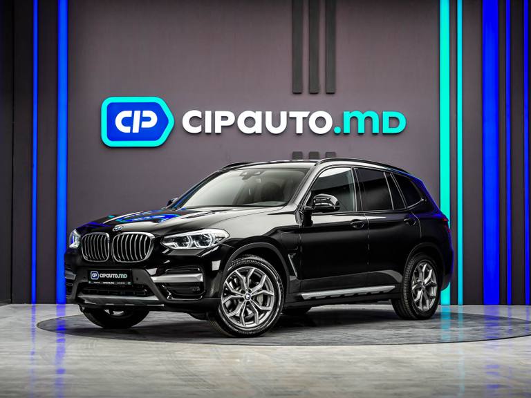 BMW X3 2021, Plug-in Hybrid, 141 000 km - foto 1