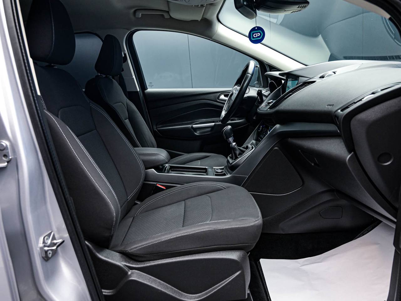 Ford Kuga 2018, Diesel, 210 000 km – foto 6