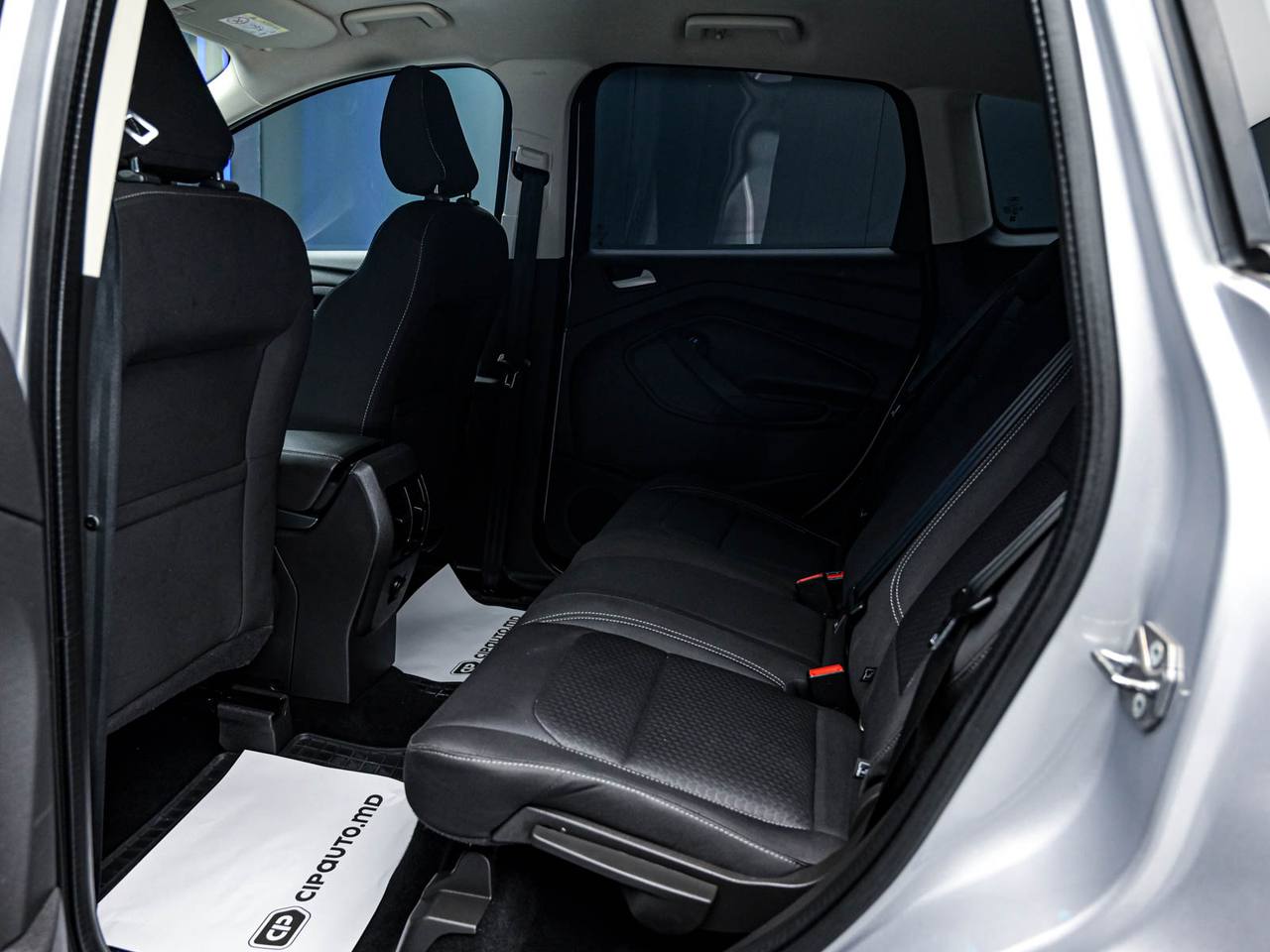 Ford Kuga 2018, Diesel, 210 000 km – foto 7