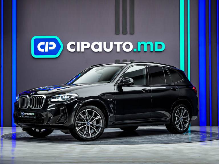 BMW X3 2022, Plug-in Hybrid, 100 000 km – foto 1