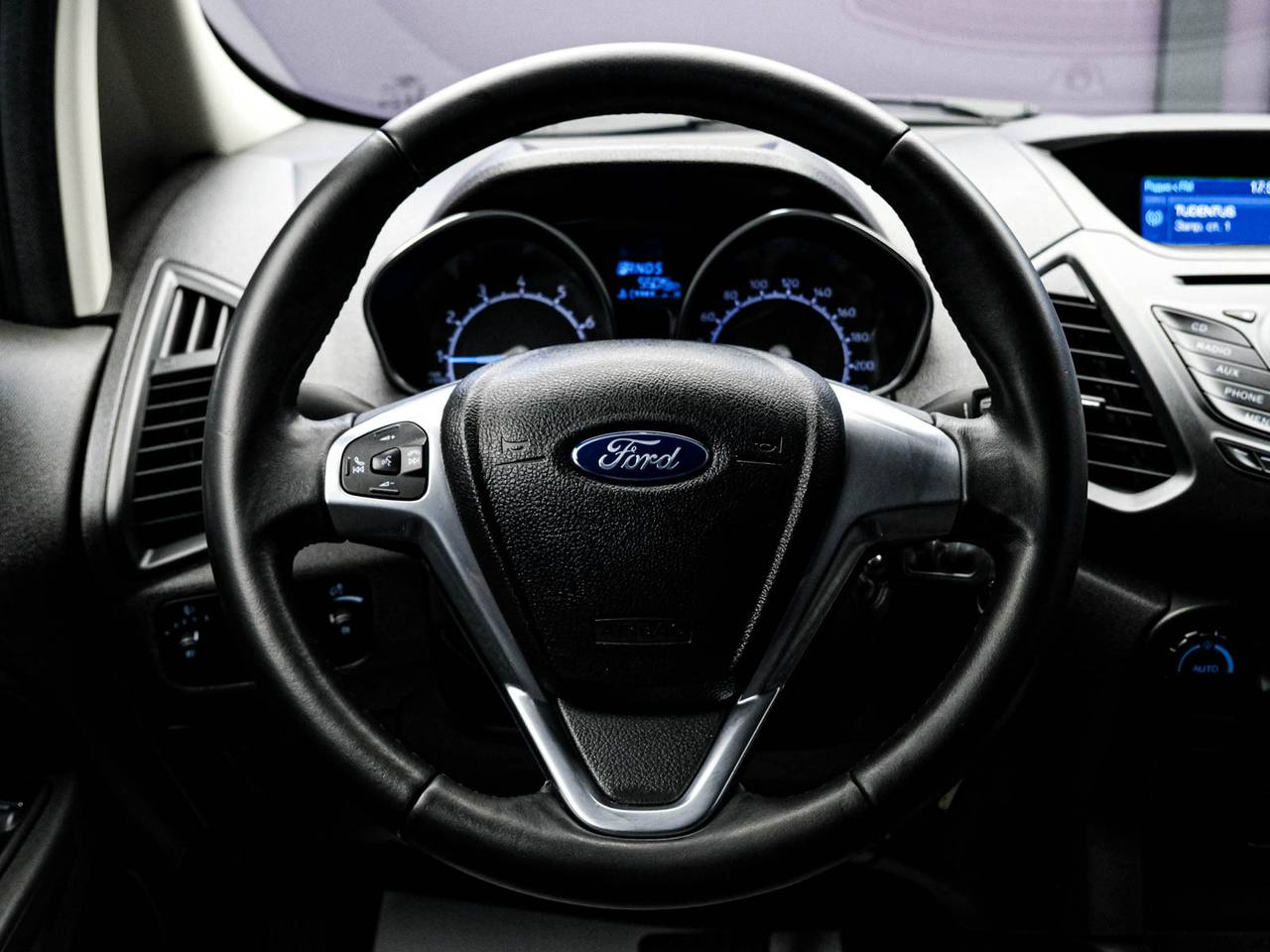 Ford EcoSport 2015, Benzină, 82 000 km - foto 9