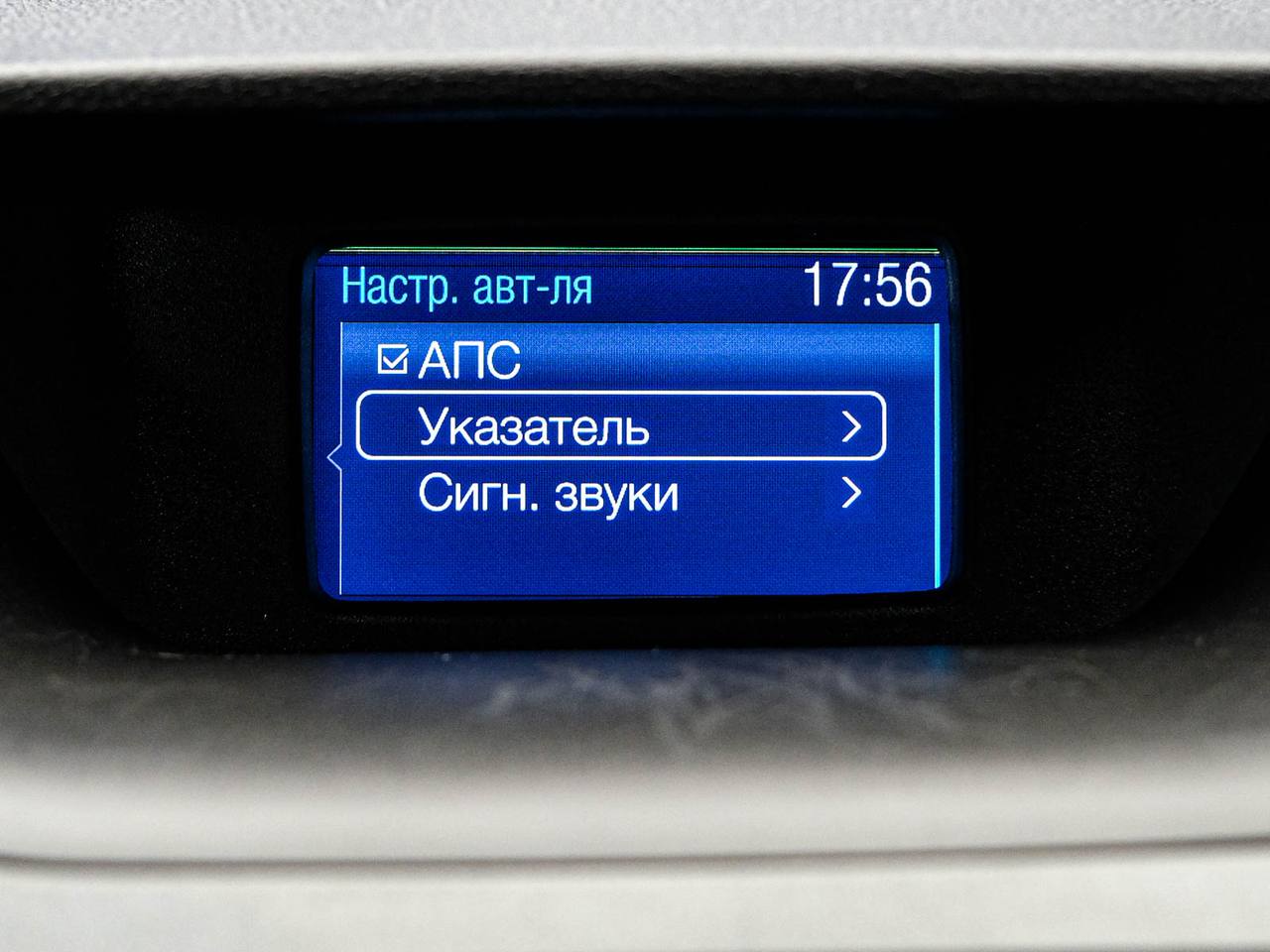 Ford EcoSport 2015, Benzină, 82 000 km - foto 14