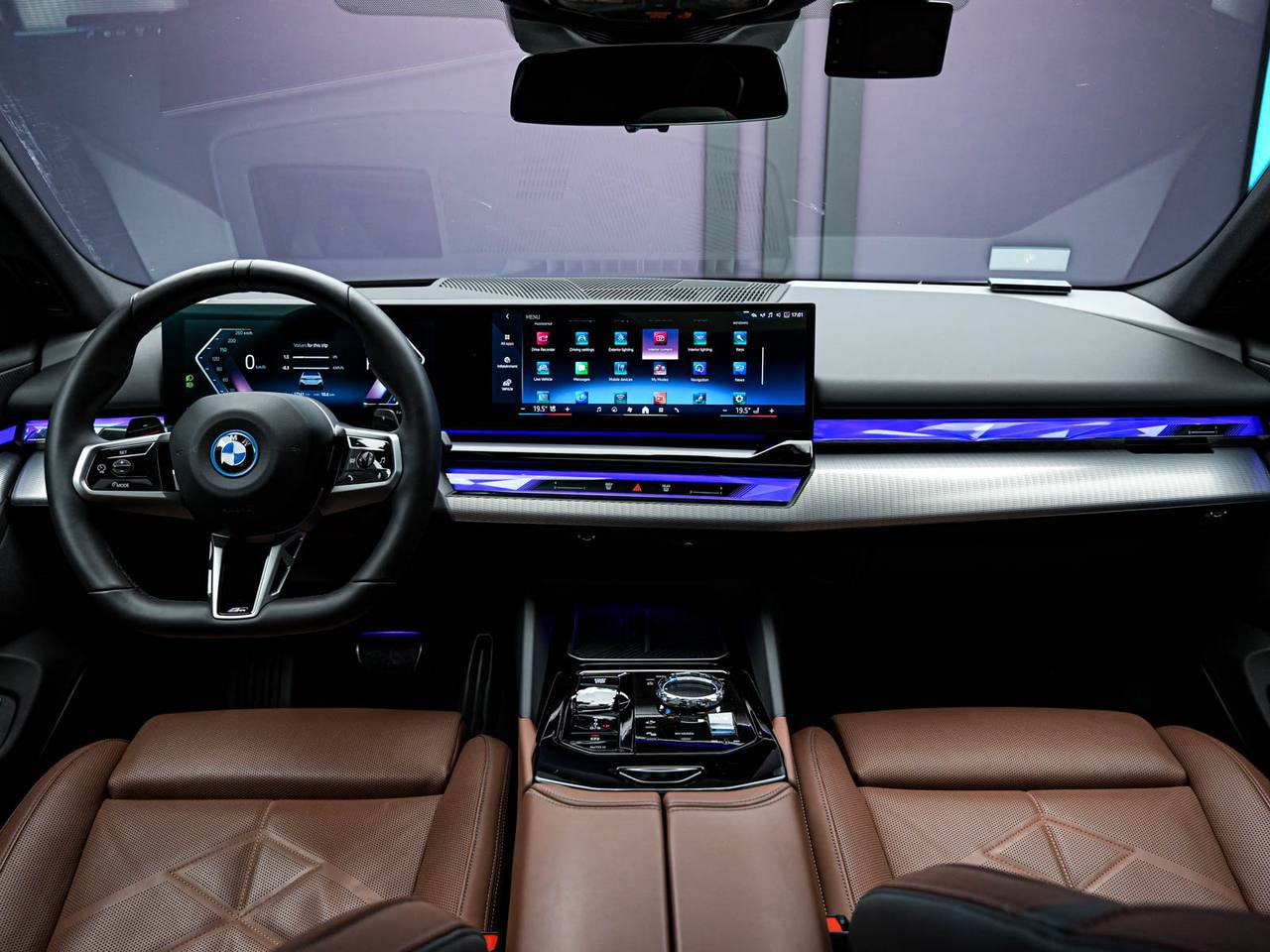 BMW 5 Series 2025, Plug-in Hybrid, 17 000 km – foto 5