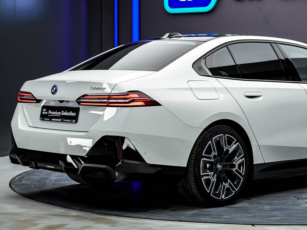 BMW 5 Series 2025, Plug-in Hybrid, 17 000 km – foto 24