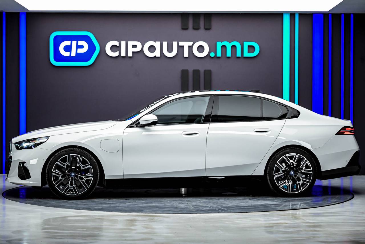 BMW 5 Series 2025, Plug-in Hybrid, 17 000 km – foto 18