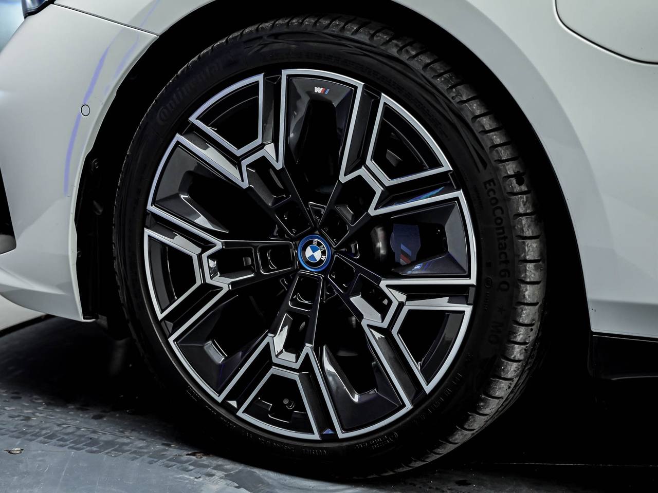 BMW 5 Series 2025, Plug-in Hybrid, 17 000 km – foto 37