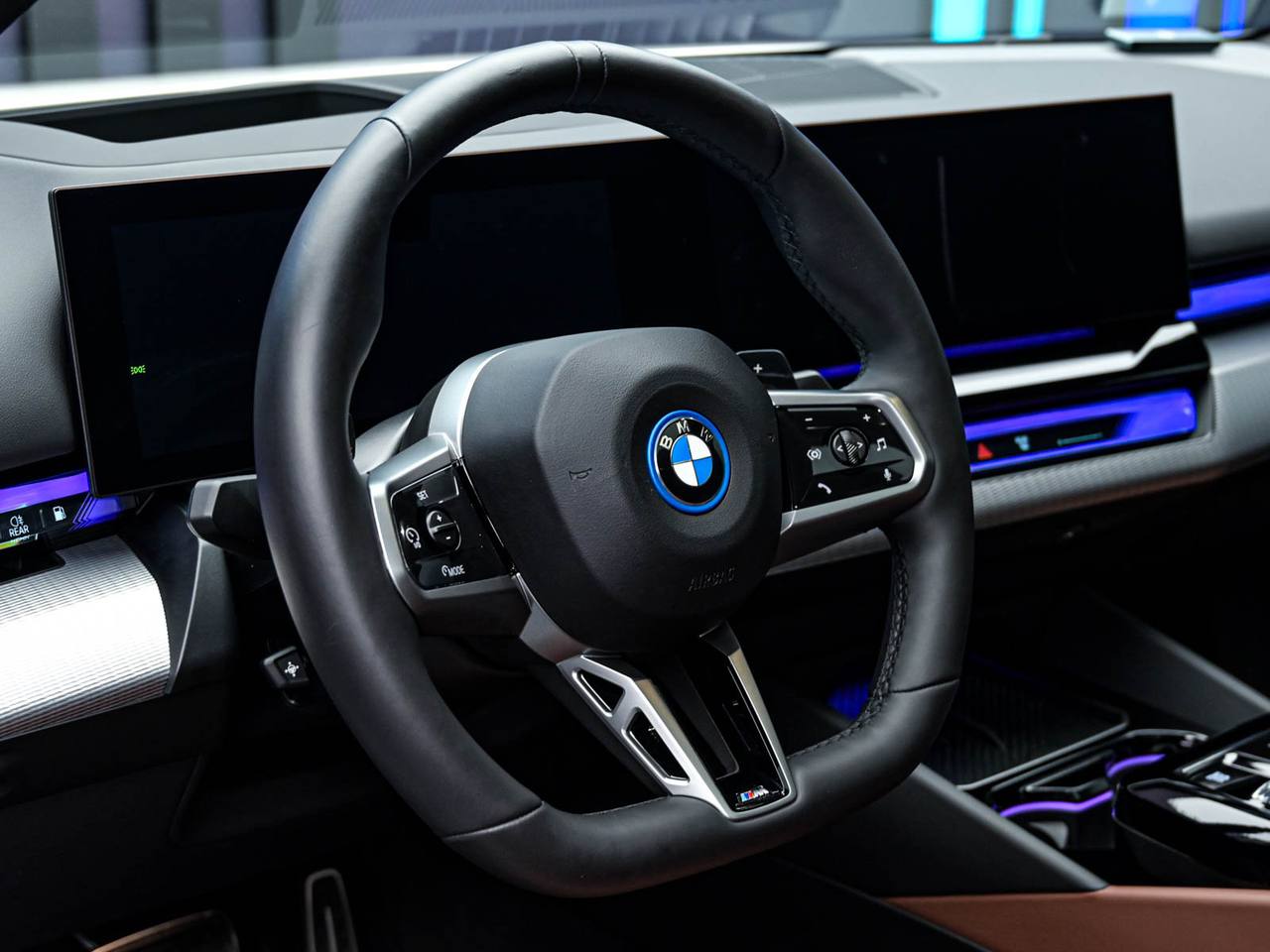 BMW 5 Series 2025, Plug-in Hybrid, 17 000 km – foto 58