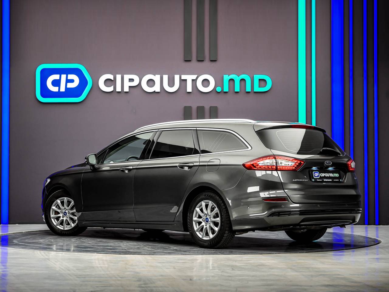 Ford Mondeo 2015, Diesel, 254 000 km - foto 2