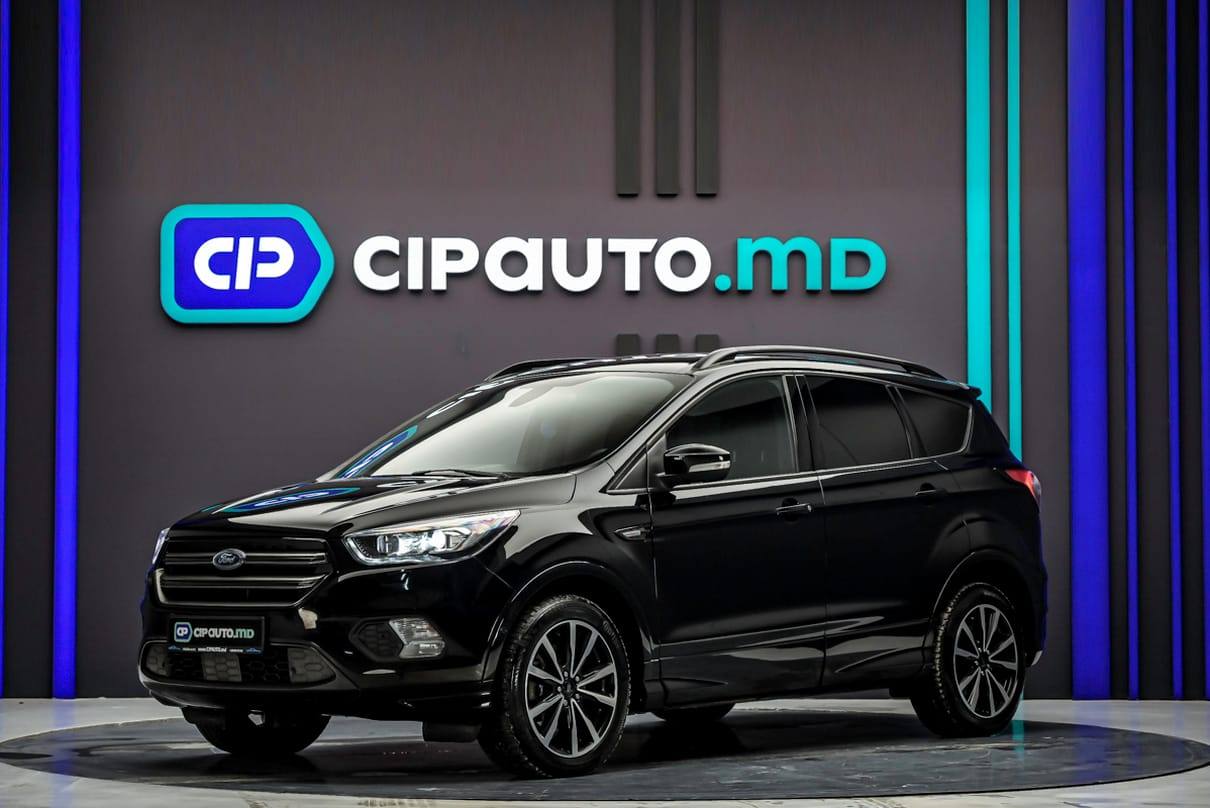 Ford Kuga 2017, Diesel, 247 000 km – foto 1