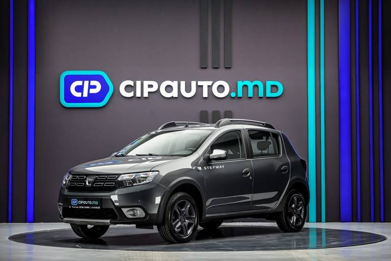 Dacia Sandero Stepway 2017, Benzină, 147 000 km – foto 1