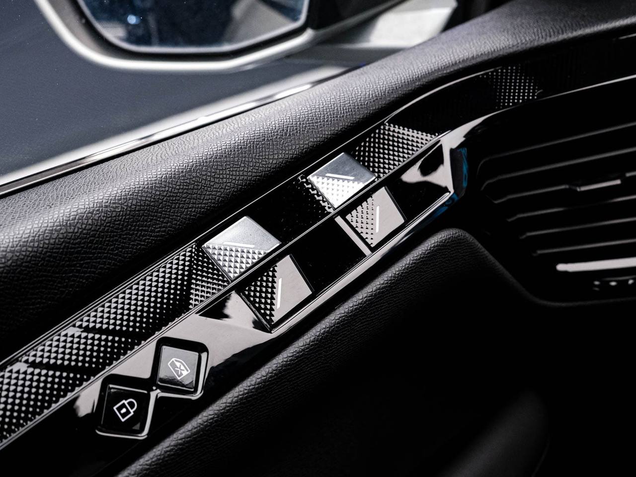 DS Automobiles DS 4 2022, Plug-in Hybrid, 75 000 km – foto 13