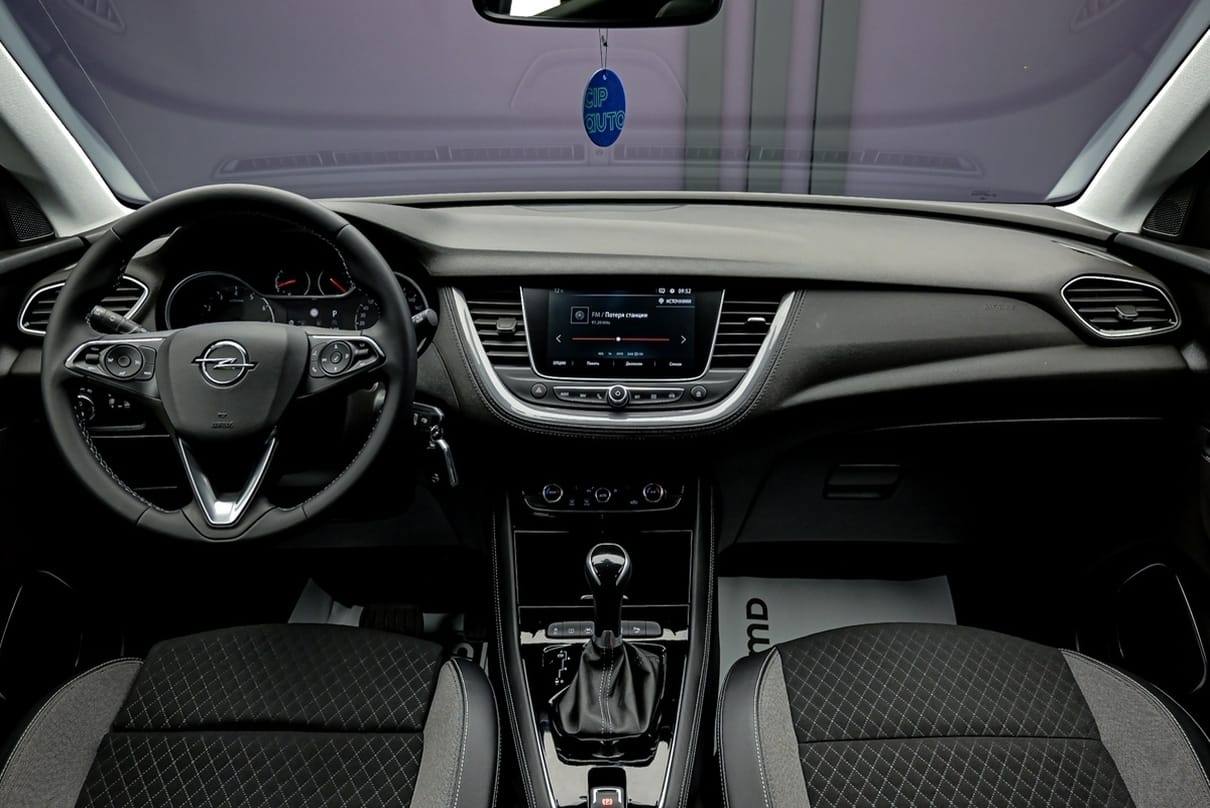 Opel Grandland X 2021, Diesel, 159 000 km – foto 5