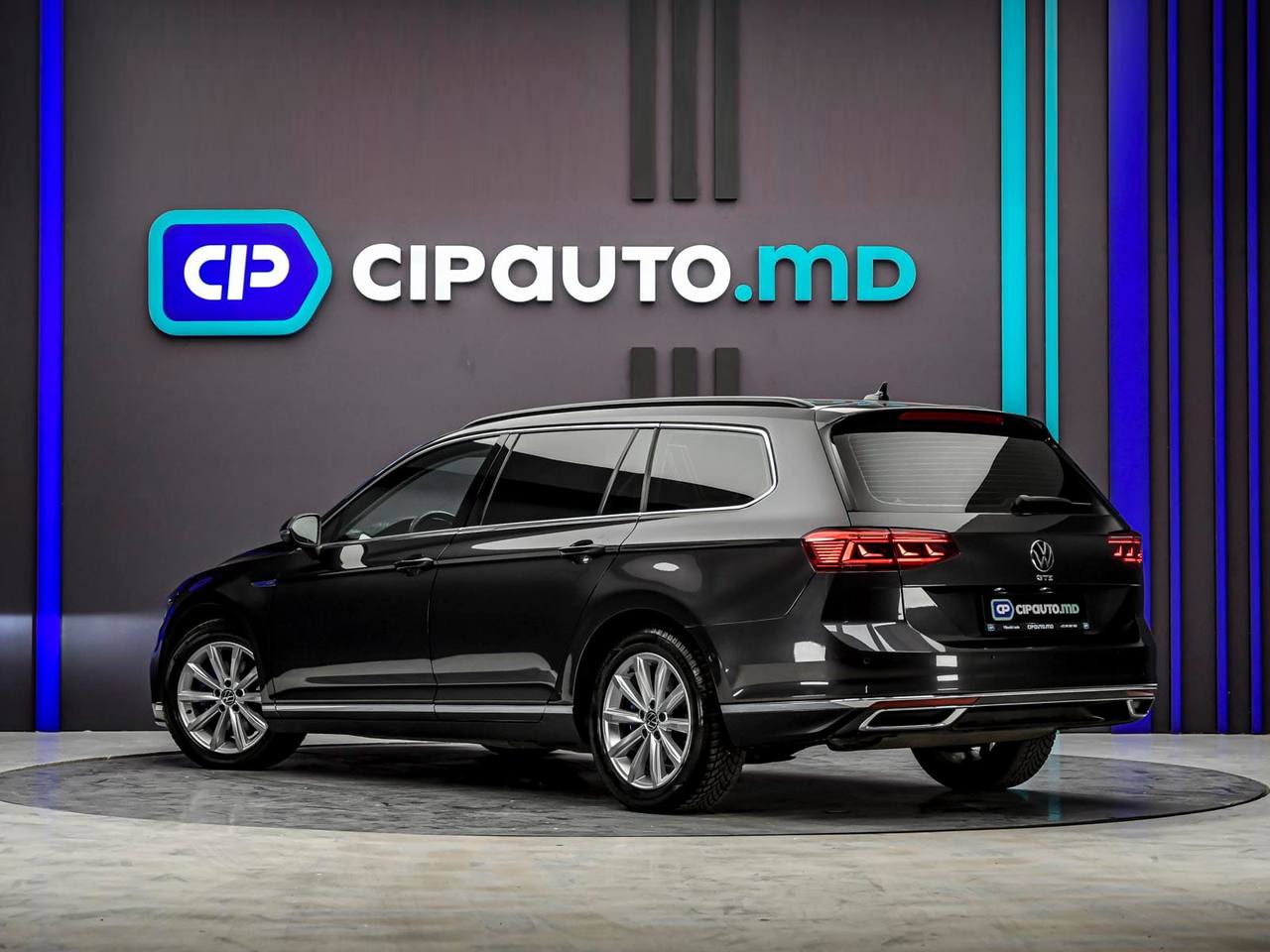 Volkswagen Passat 2022, Plug-in Hybrid, 149 000 km – foto 2