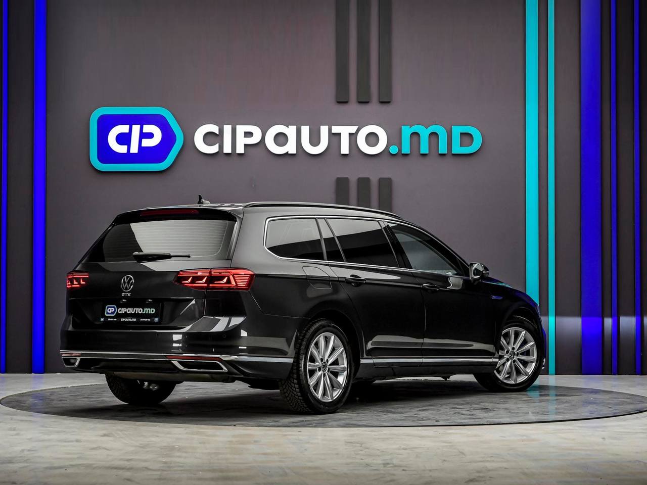 Volkswagen Passat 2022, Plug-in Hybrid, 149 000 km – foto 3