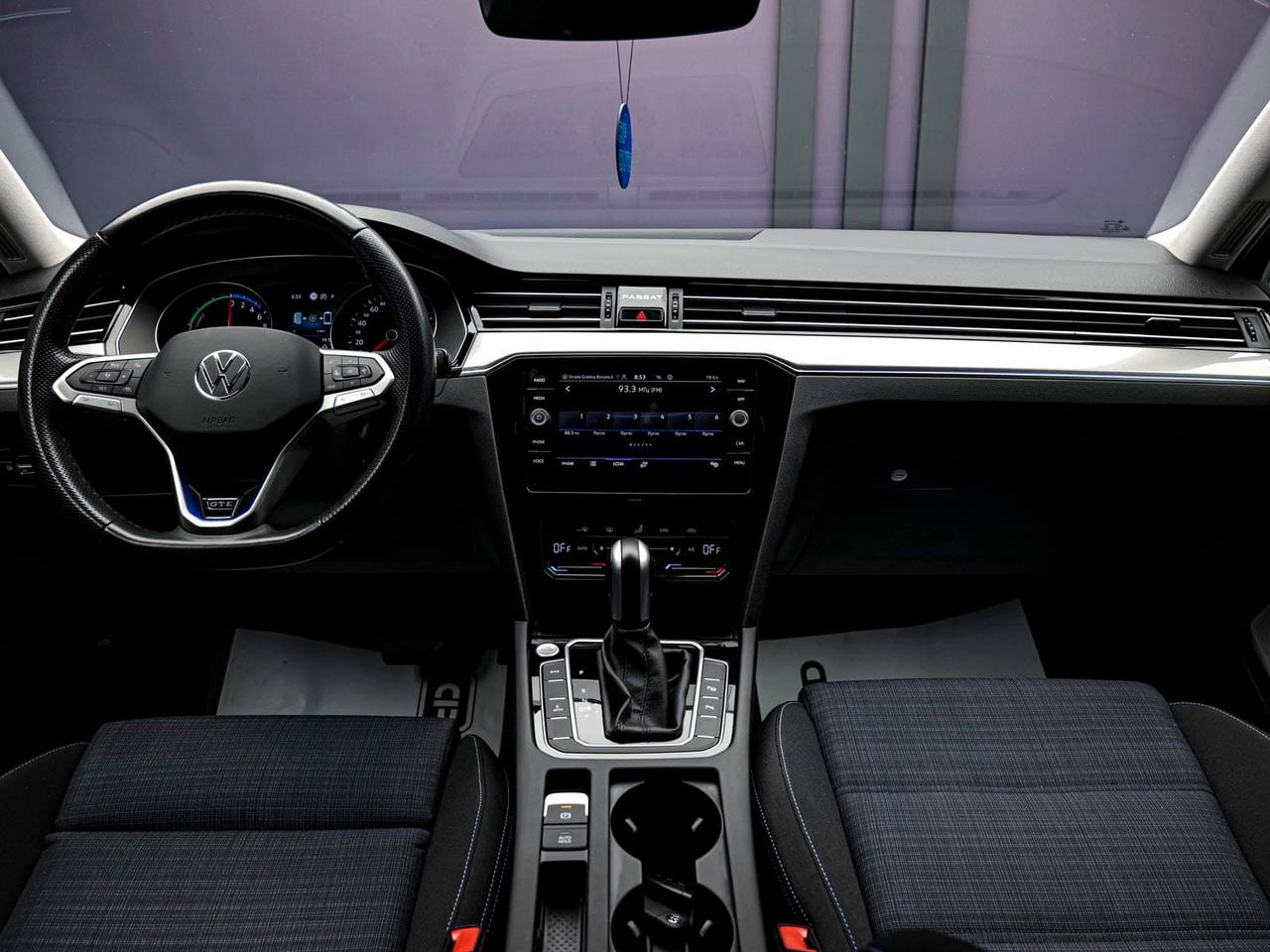 Volkswagen Passat 2022, Plug-in Hybrid, 149 000 km – foto 5