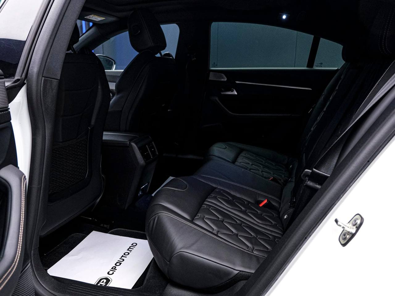 Peugeot 508 2020, Diesel, 100 000 km – foto 7