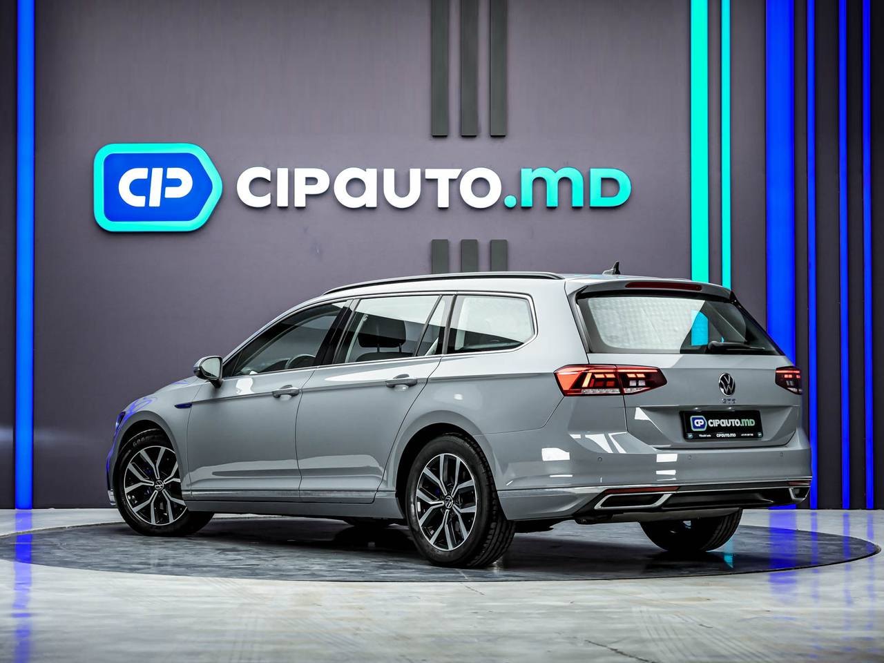 Volkswagen Passat 2022, Plug-in Hybrid, 129 000 km – foto 2