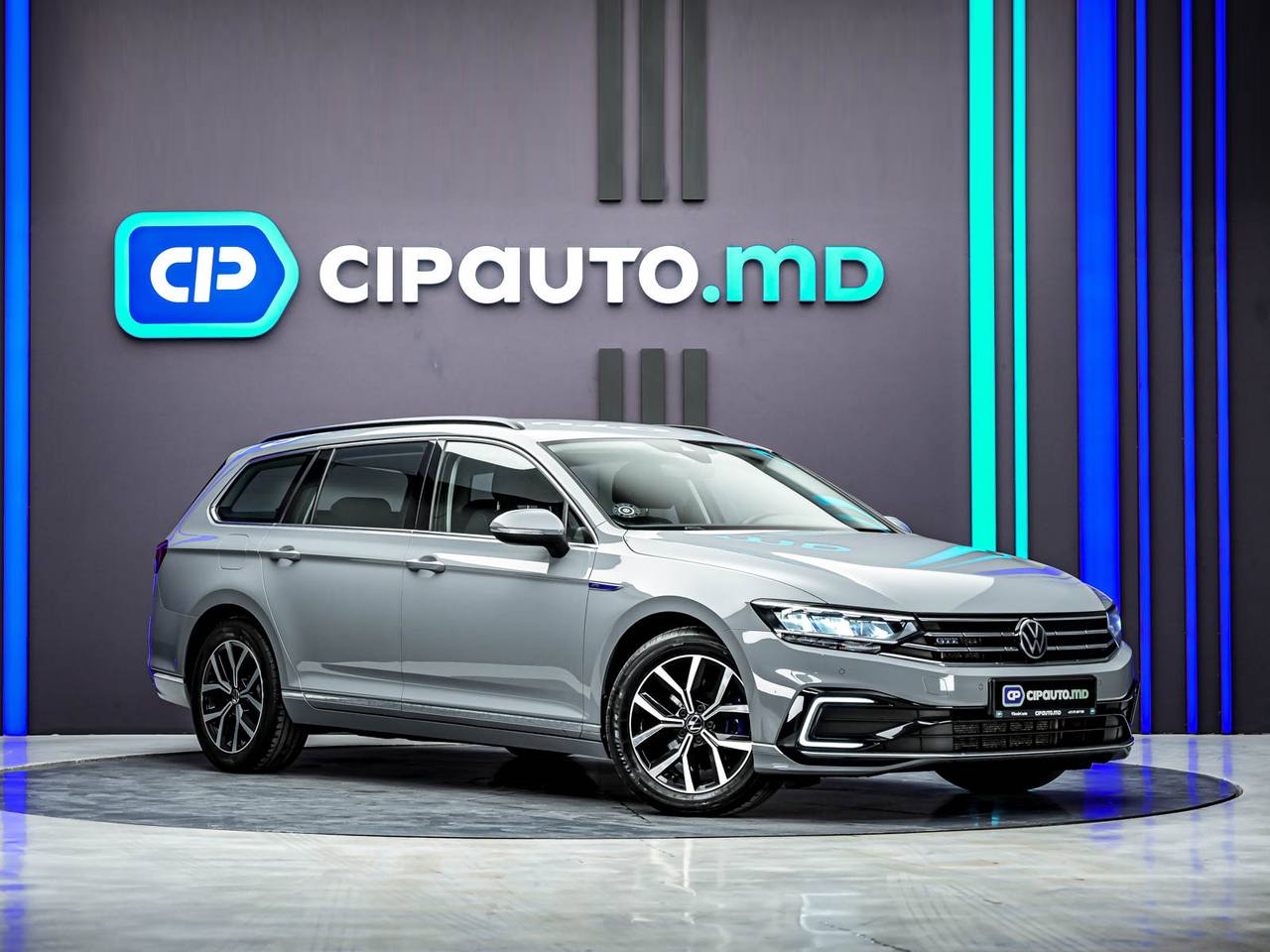 Volkswagen Passat 2022, Plug-in Hybrid, 129 000 km – foto 4