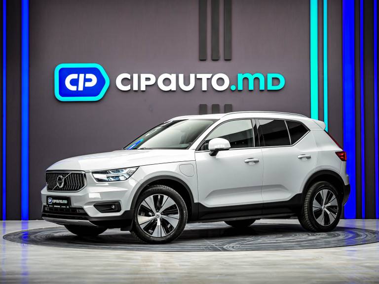Volvo XC40 2021, Plug-in Hybrid, 117 000 km – foto 1