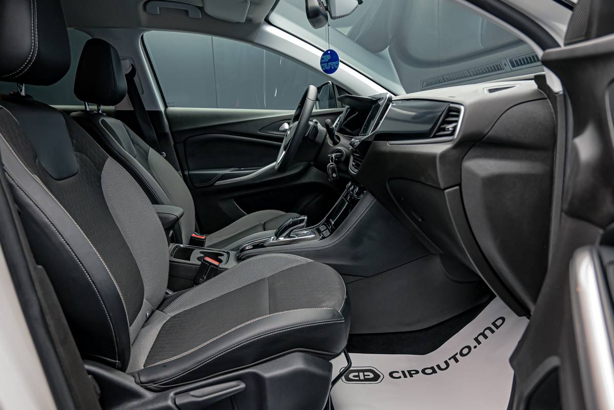 Opel Grandland X 2022, Diesel, 121 000 km – foto 6