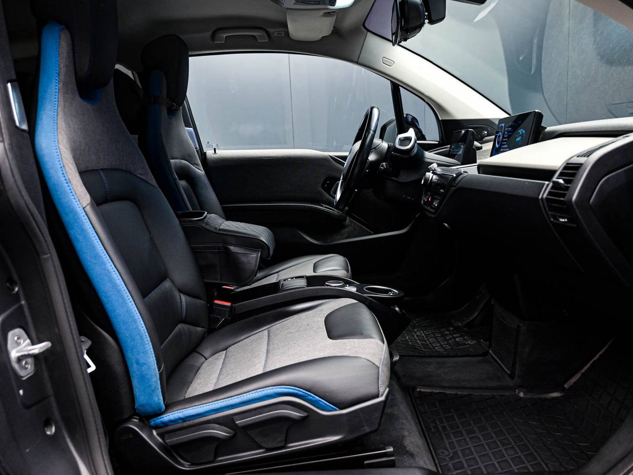 BMW i3 2014, Electric, 196 000 km – foto 6